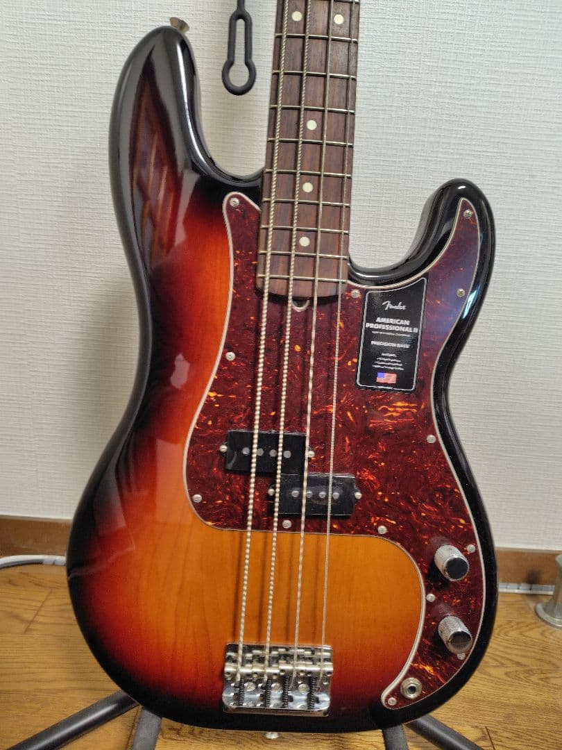 ベース FendeAmericanProfessional2 PrecisionBass