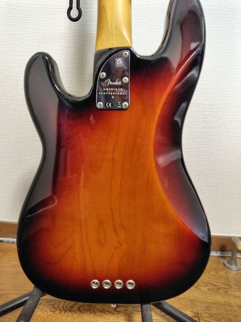 ベース FendeAmericanProfessional2 PrecisionBass
