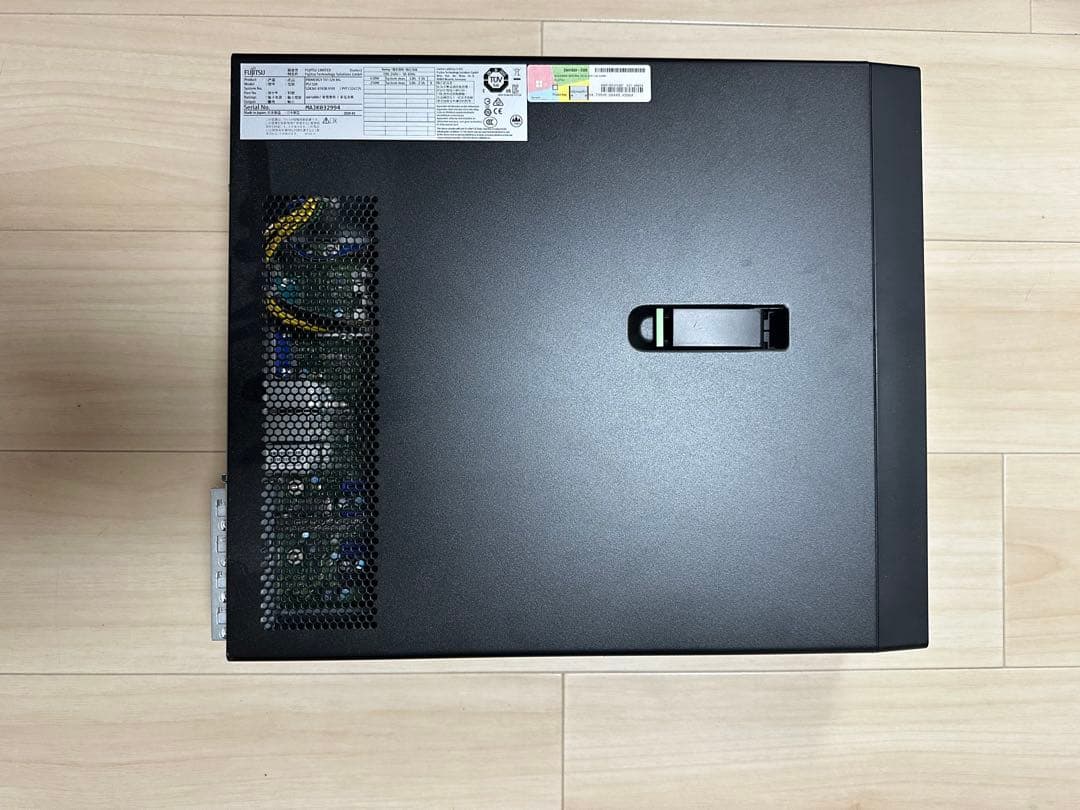 Fujitsu PRIMERGY TX1320M4 スリムタワーサーバー