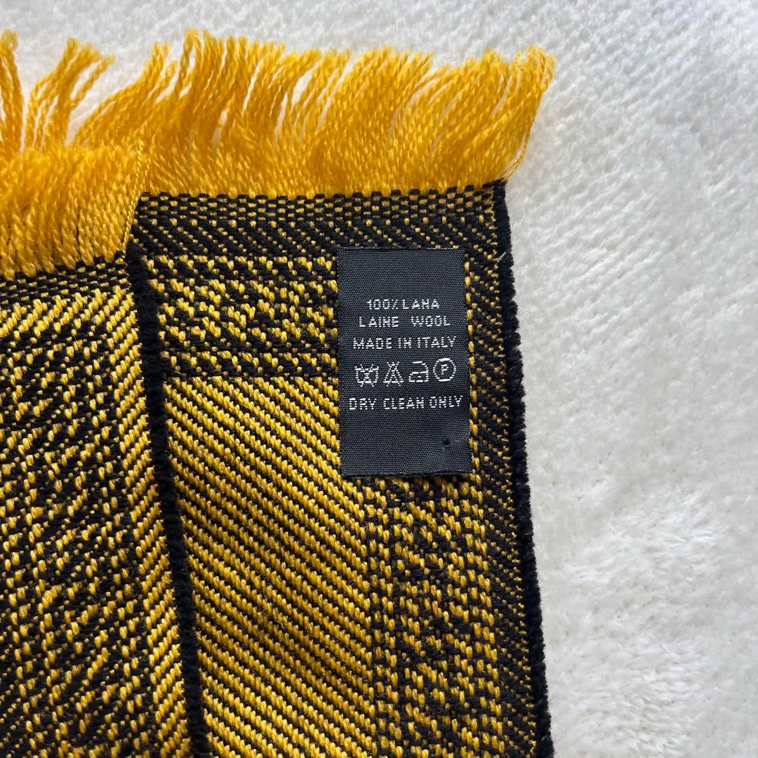 ★良品　ヴェルサーチ　ストール　メデューサ　マフラー　イタリア製　グレカ模様