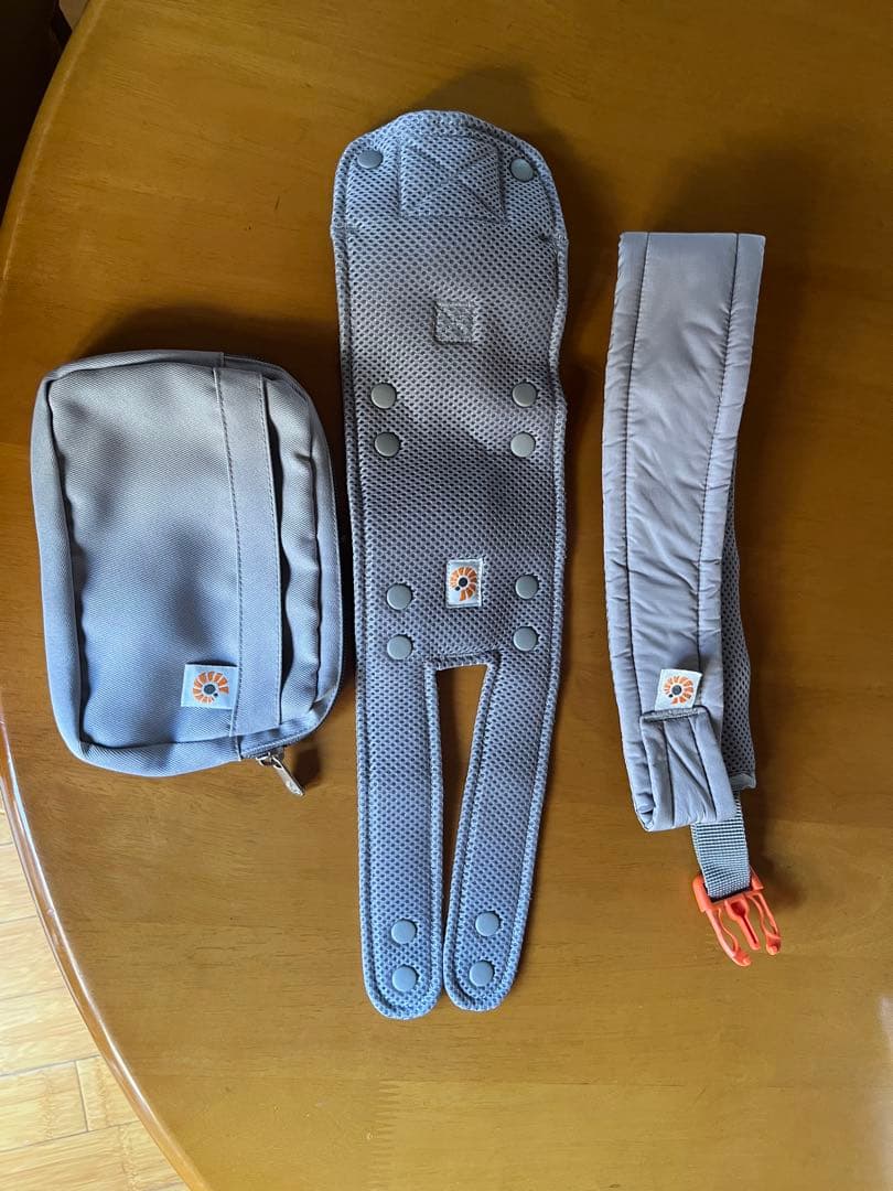 美品　エルゴ オムニ360 パールグレー