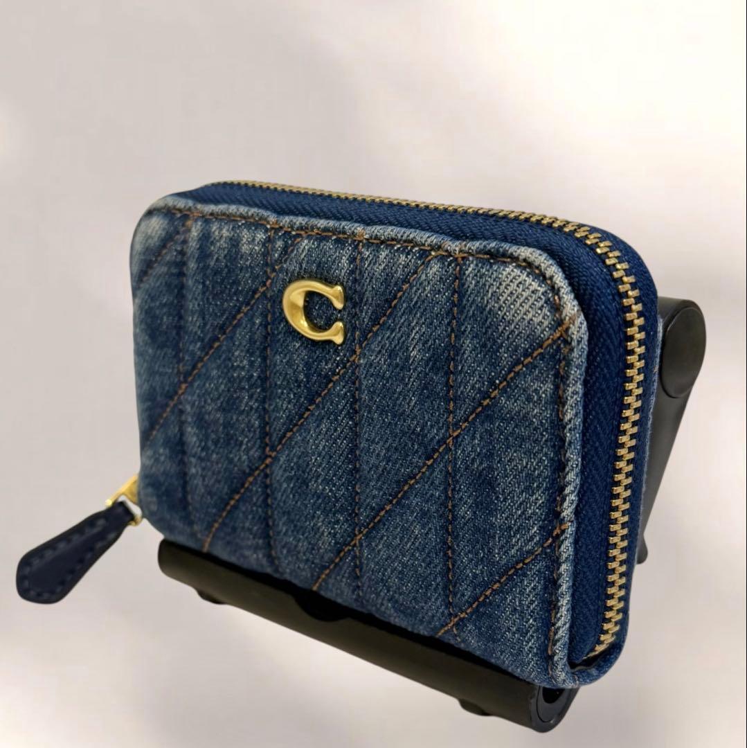 未使用級‼️COACH デニム キルティング ラウンドジップ マルチケース 財布