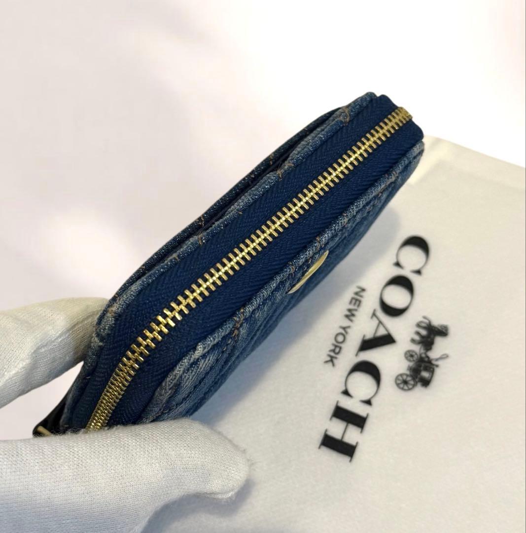 未使用級‼️COACH デニム キルティング ラウンドジップ マルチケース 財布