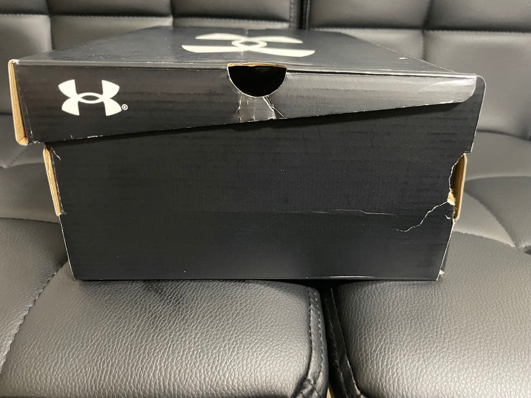 新品！Under Armour ゴルフシューズ 24センチ