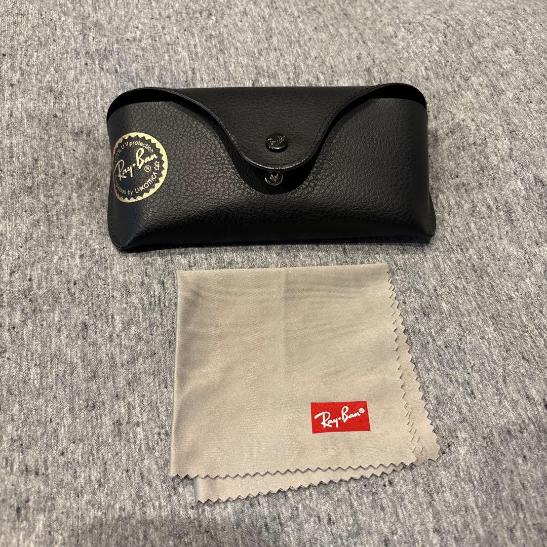 Ray-Ban ERIKA マットブラック