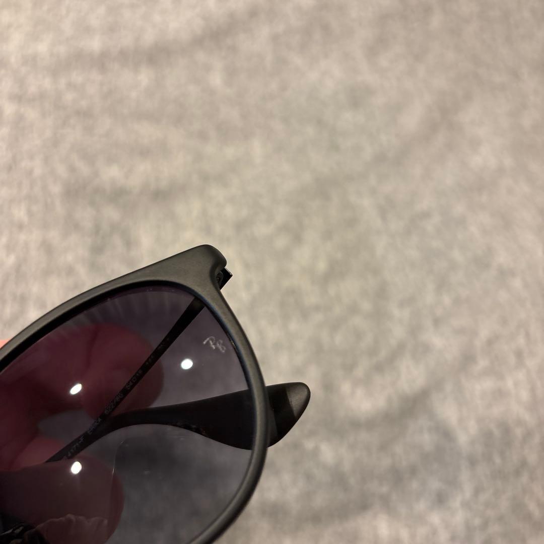 Ray-Ban ERIKA マットブラック