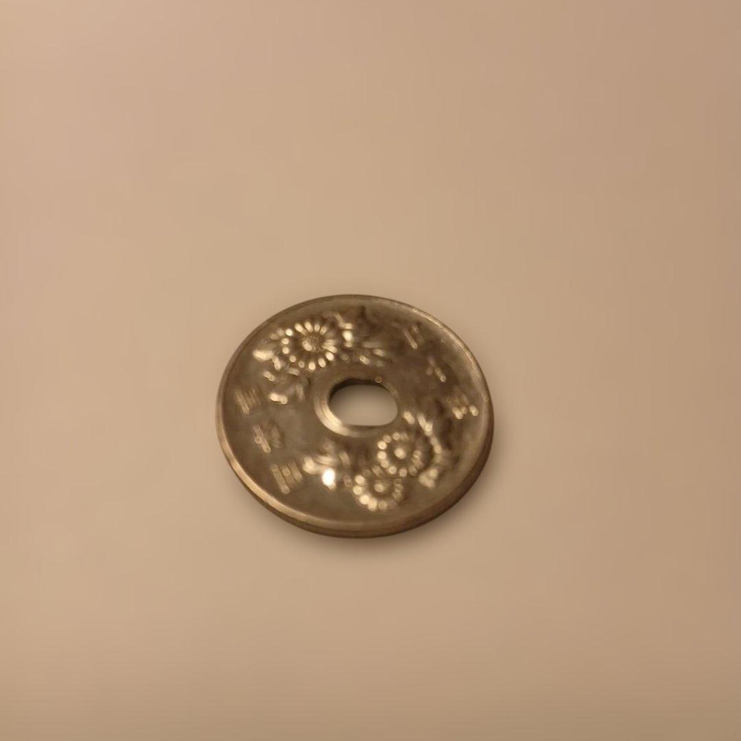 50円玉エラー　穴ズレ