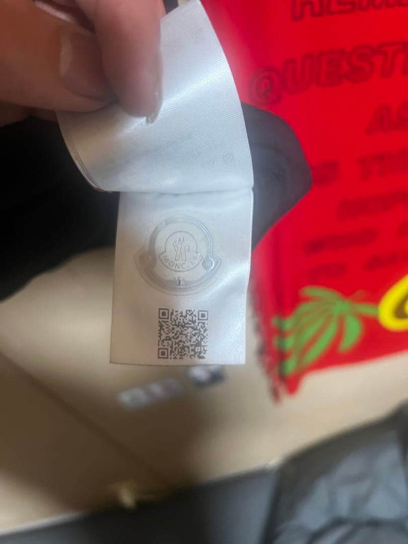 MONCLER ブラック 半袖Tシャツ　メンズ