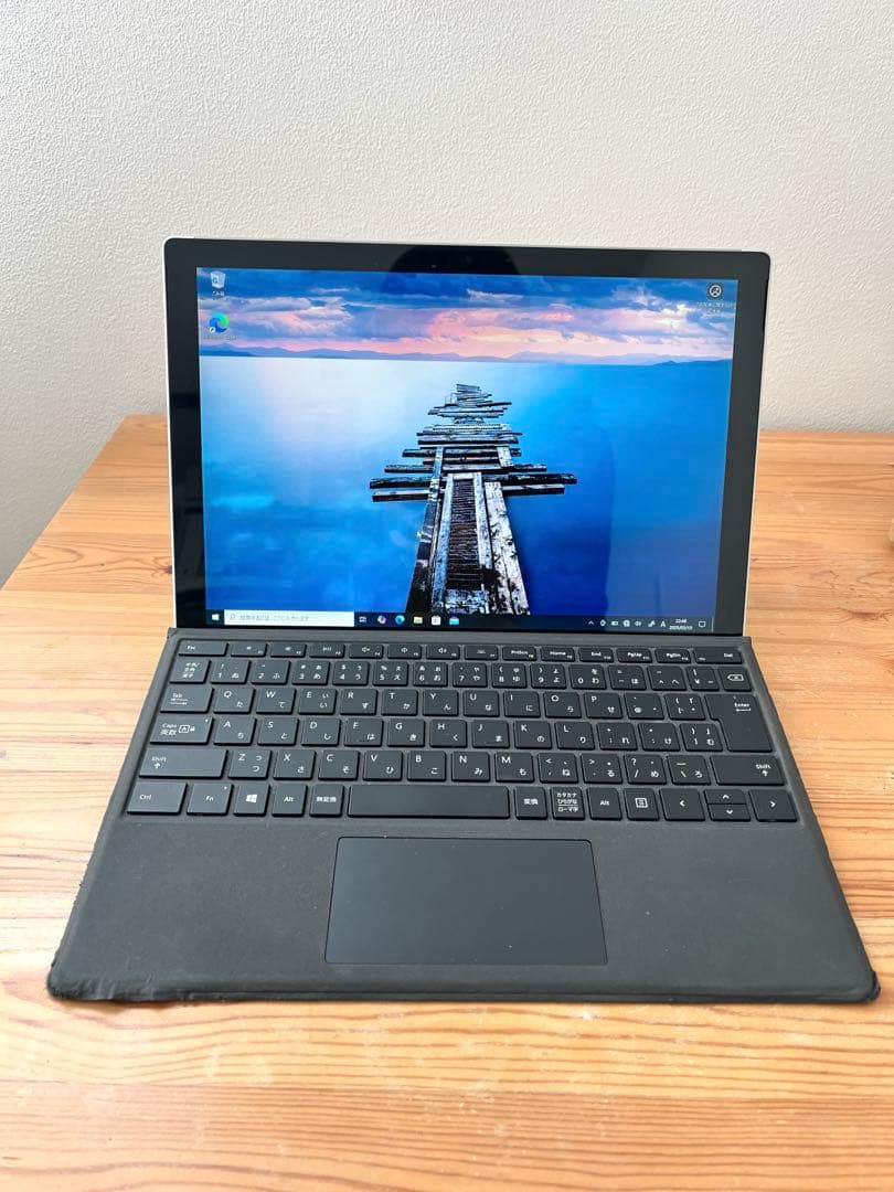 Microsoft Surface Pro 5 中古