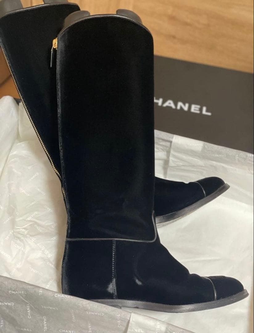 CHANELシャネルロングブーツブラックベルベットレザーフラットCCロゴ37C