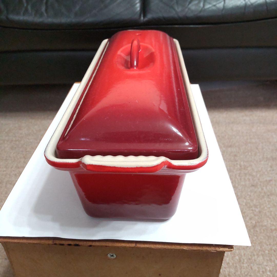 LE CREUSET・ルクルーゼ・テリーヌ型 28cm・ チェリーレッド