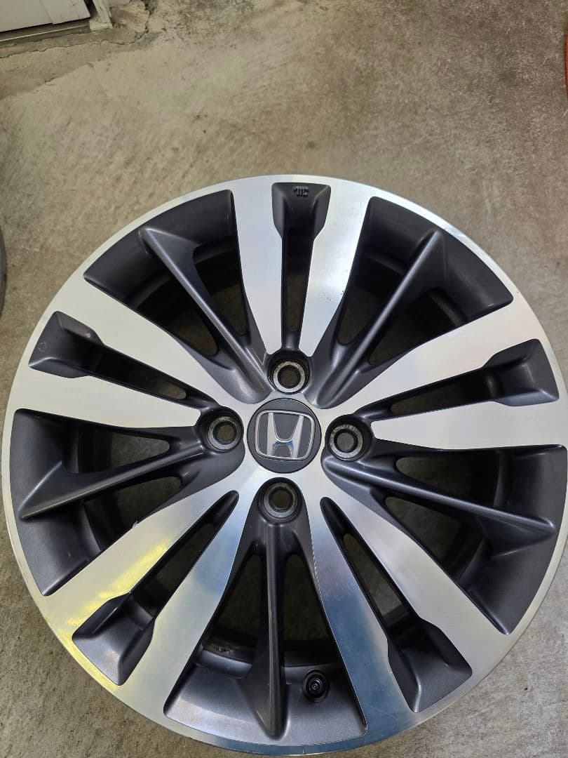 コチョ　ホンダ フィット RS 後期型純正ホイール16インチ
