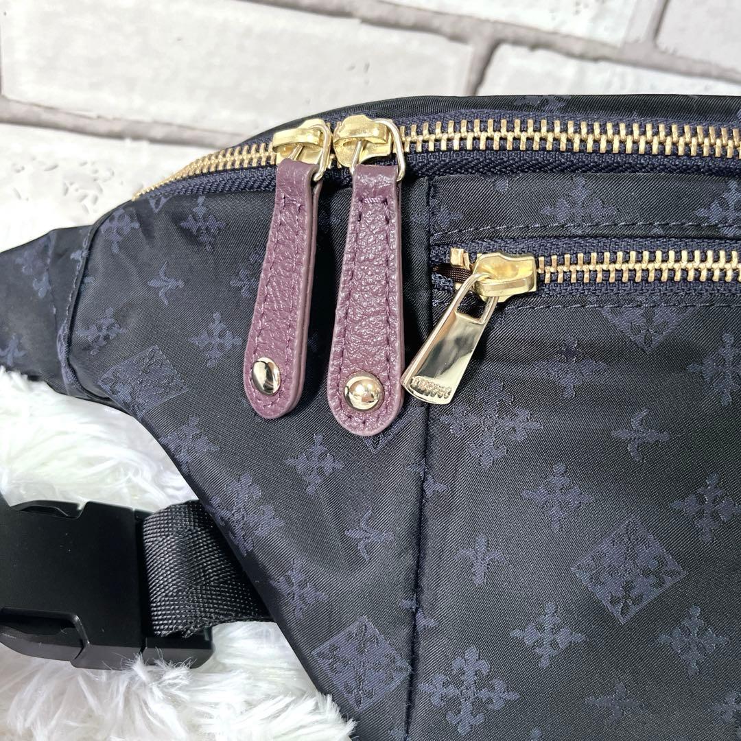 未使用★ラシット　ウエストバッグ ボディバッグ ゴールドロゴ ネイビー　美品