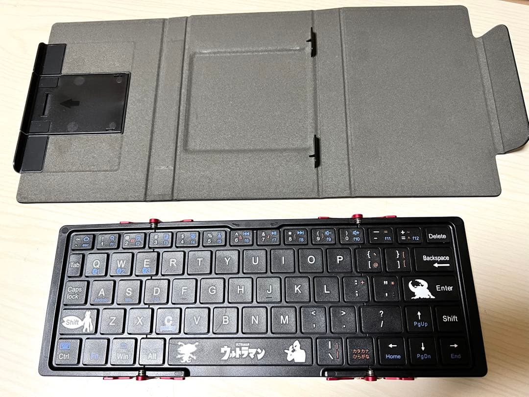 Bluetooth折りたたみキーボード ウルトラマンデザイン