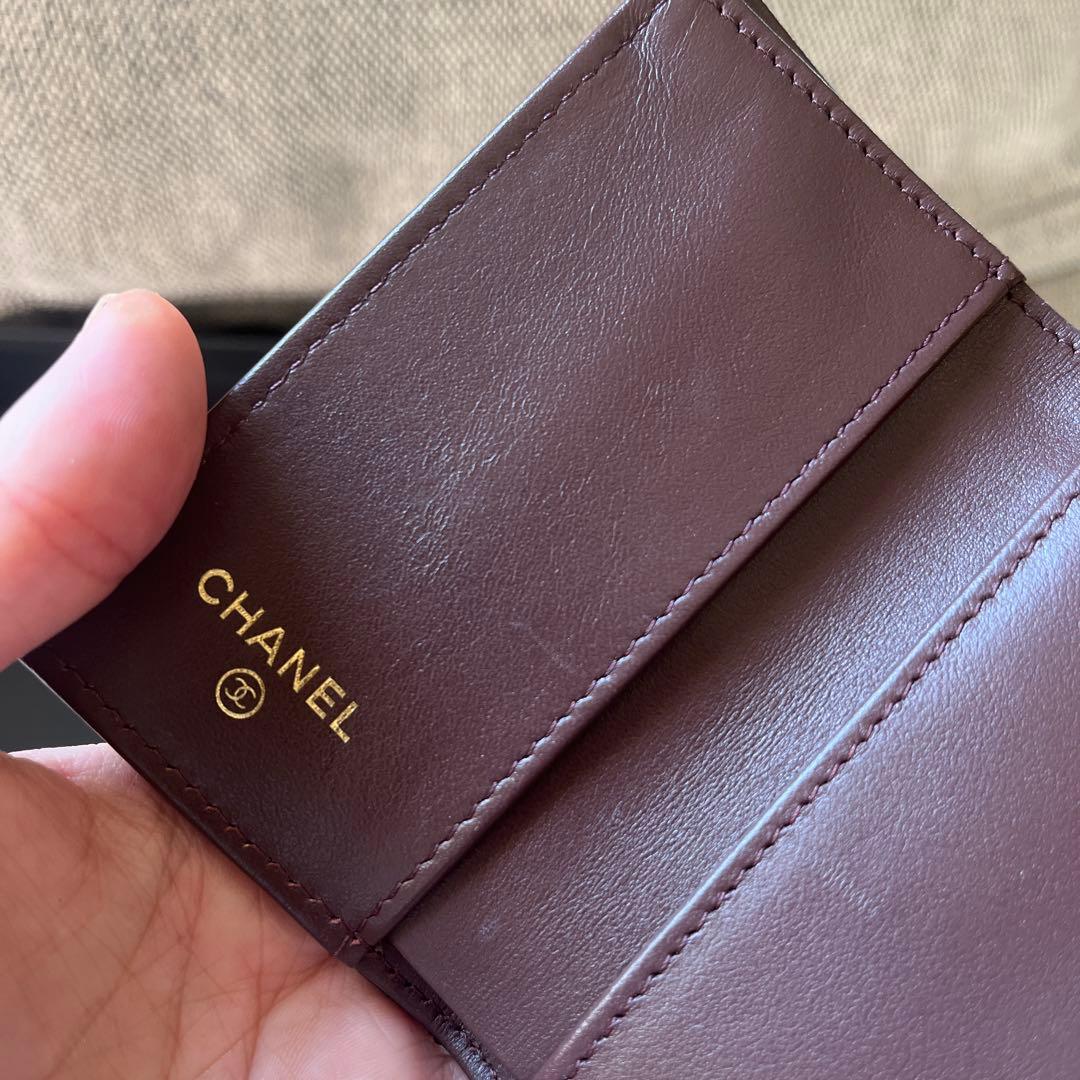 極美品　CHANEL スモールフラップ　ブラック 三つ折り財布　キャビアスキン