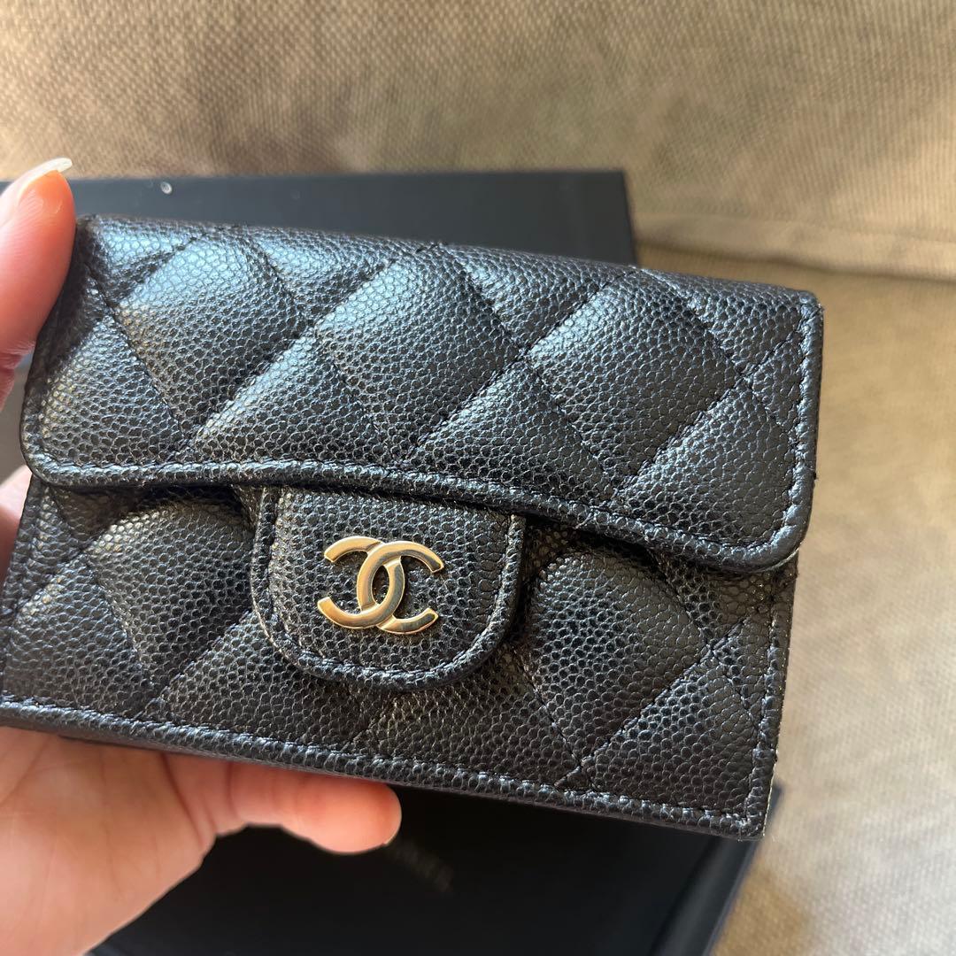 極美品　CHANEL スモールフラップ　ブラック 三つ折り財布　キャビアスキン