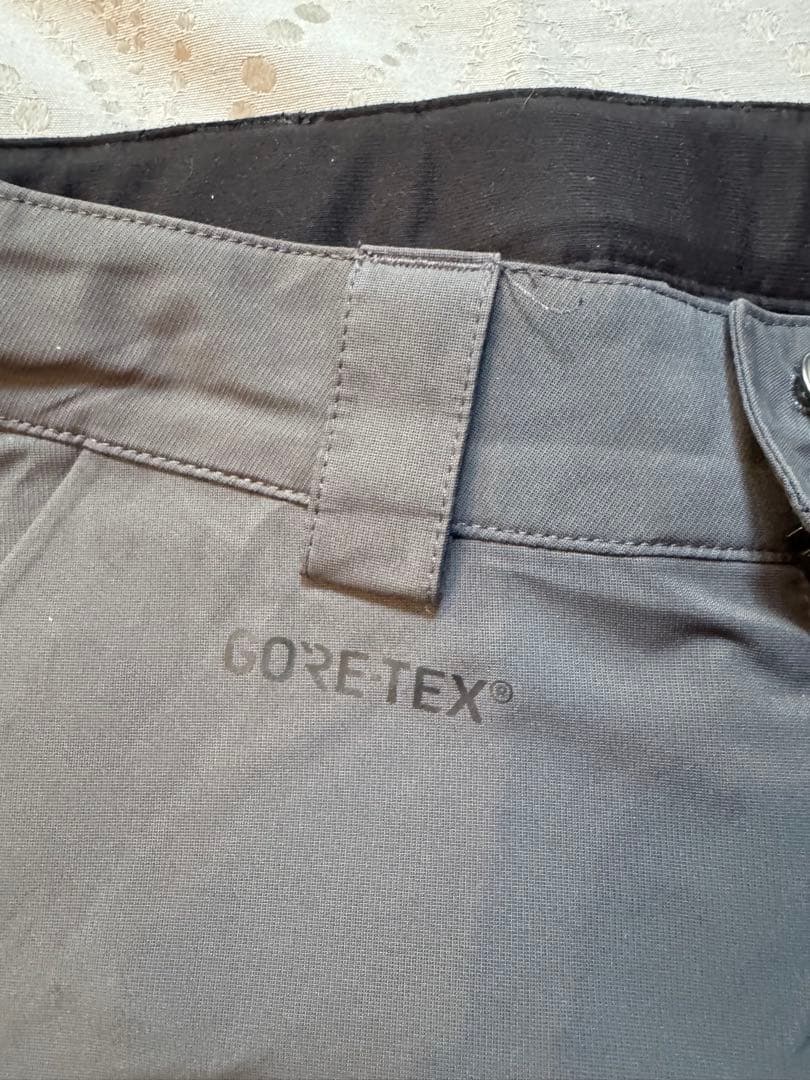 BURTON ［ak ］GORE-TEX バートン　スノーボードパンツ グレー