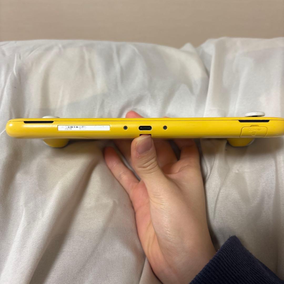 d*2様 Nintendo Switch Lite イエロー