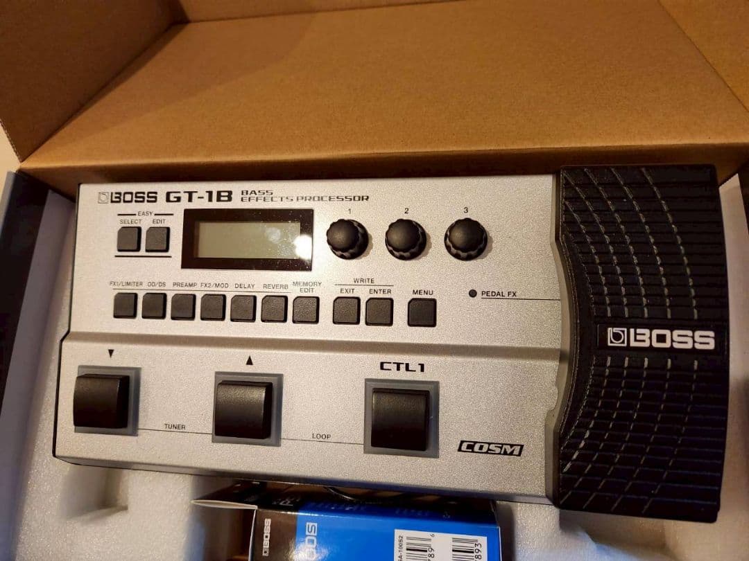 BOSS GT-1B マルチエフェクター