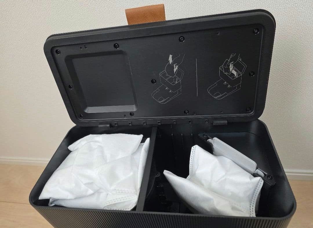 イ*ー様 【長期保証付・美品】Roomba i5+ 自動ゴミ収集機 iRobot