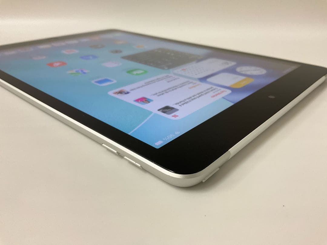 【電池100％】iPad 第9世代 64GB Cellularモデル