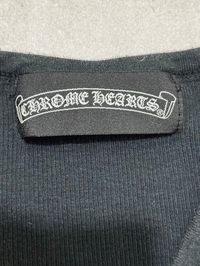 【販売終了品】CHROME HEARTS 黒 Vネック TシャツＬサイズ