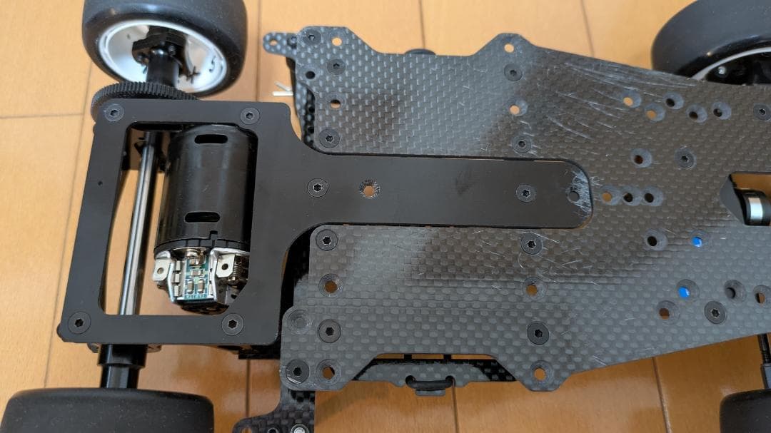 カワダ M300GT2Rシャーシキット おまけ付き