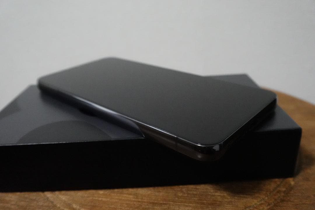 Samsung Galaxy S22 SCG13JA ブラック