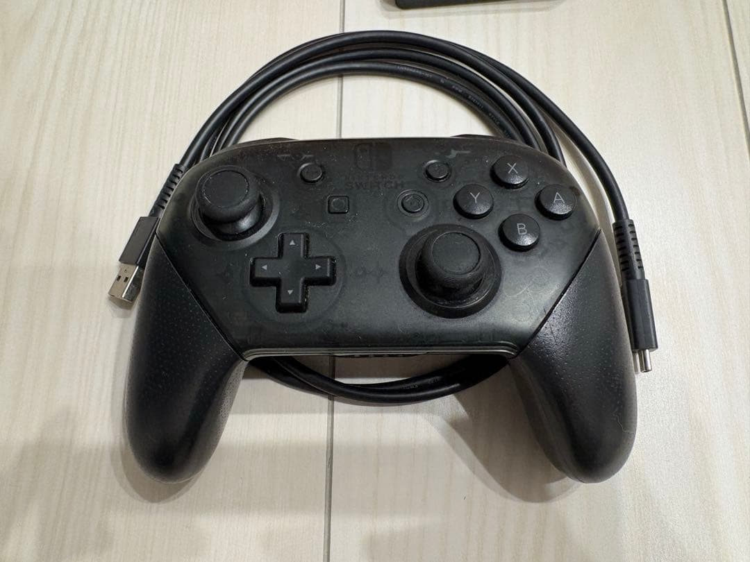 NintendoSwitchプロコン、有線アダプター付き