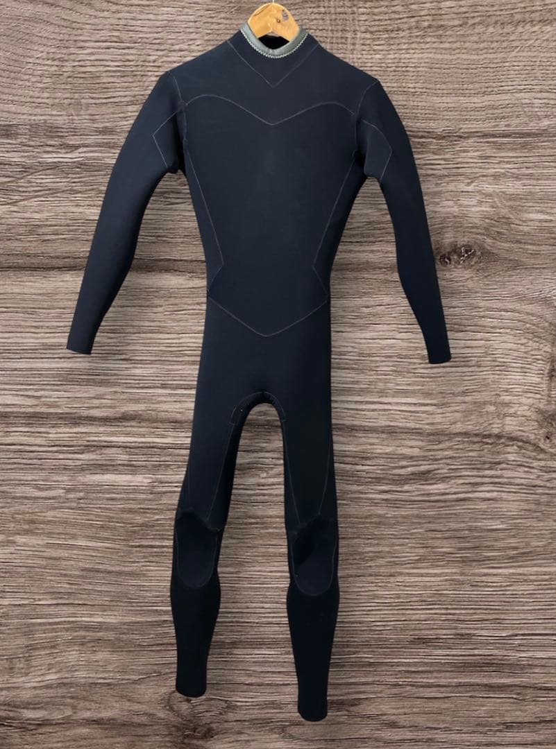 最終値下げ　BILLABONG ウェットスーツ　3mm ジャーフル