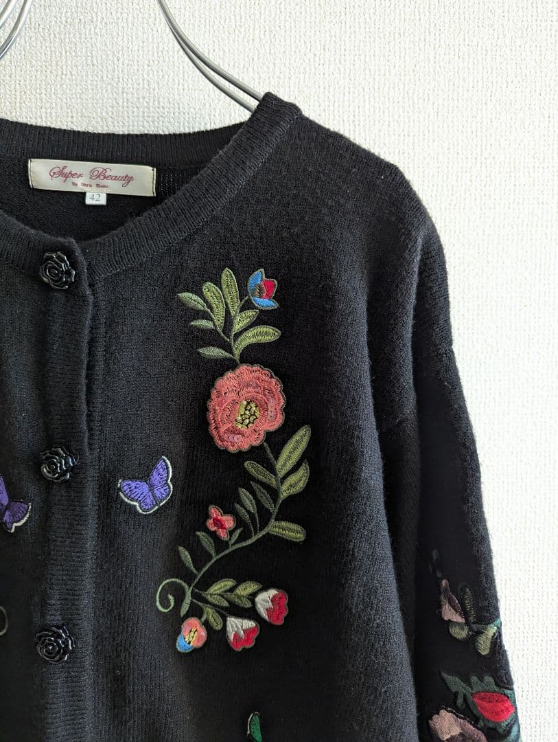 【美品】Super Beauty 花刺繍ニットカーディガン黒　パフスリーブXL