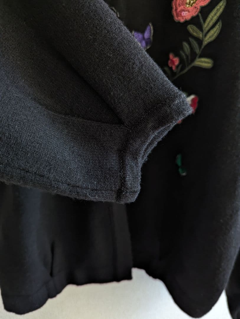 【美品】Super Beauty 花刺繍ニットカーディガン黒　パフスリーブXL