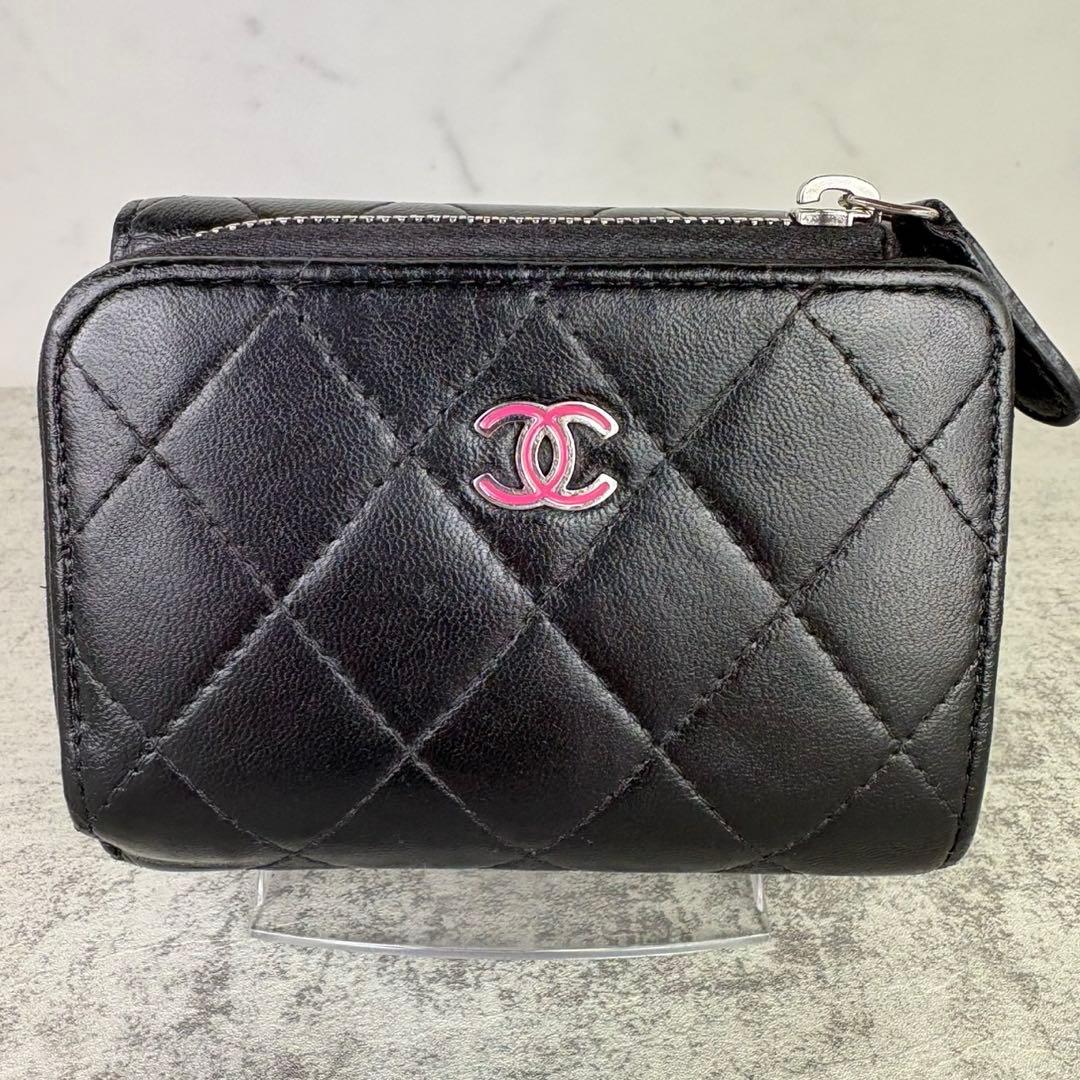CHANEL ラムスキン　マトラッセ　三つ折り　コンパクト財布　ケース