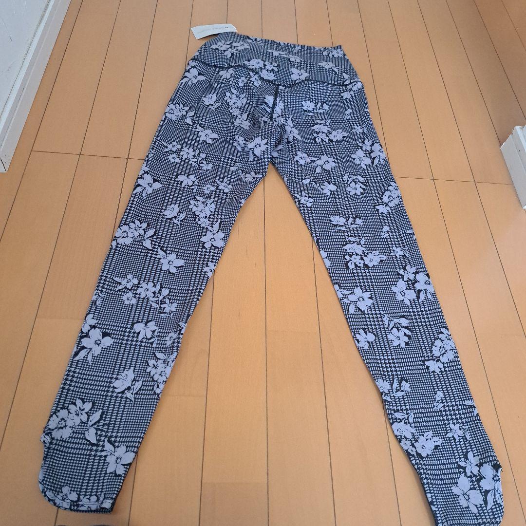 新品　Mサイズ　SUKALAレギンス