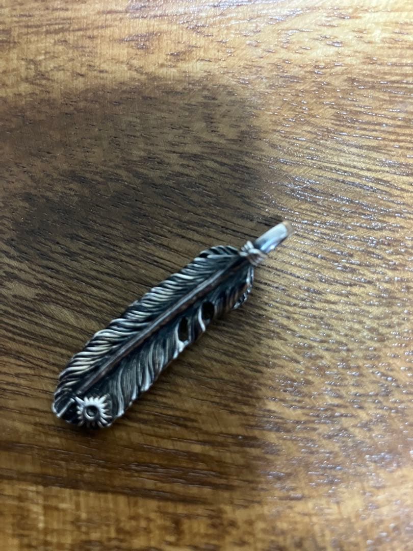 アリゾナフリーダム　上銀フェザー 40mm T-50a 左向き