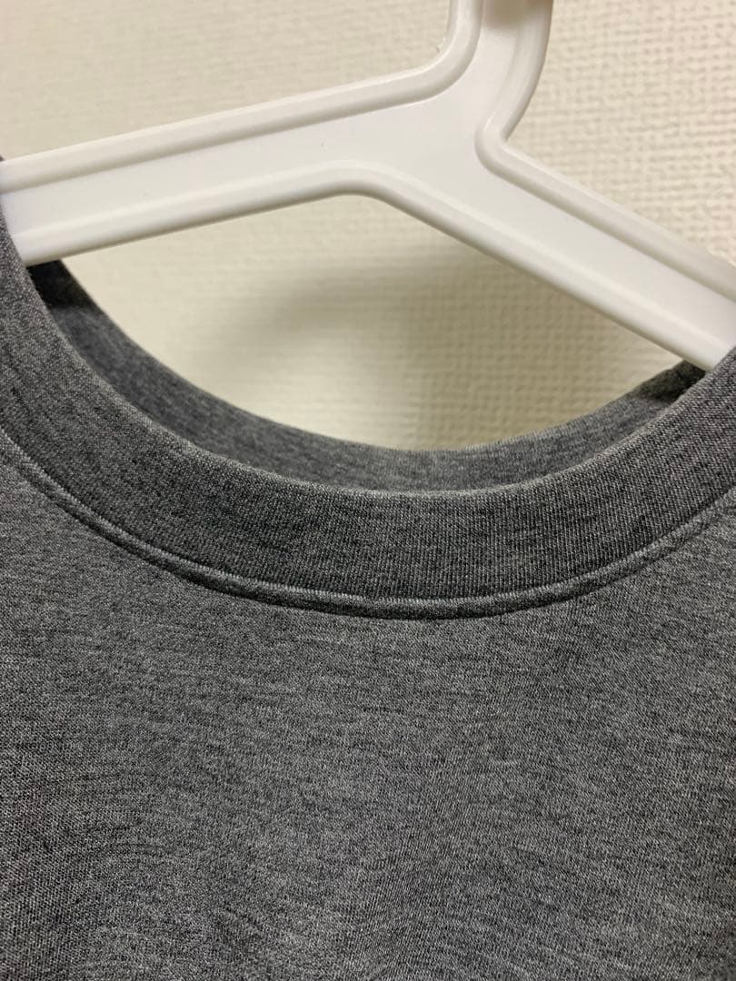 トップス Bibiy. DORA PEPURAMU TEE