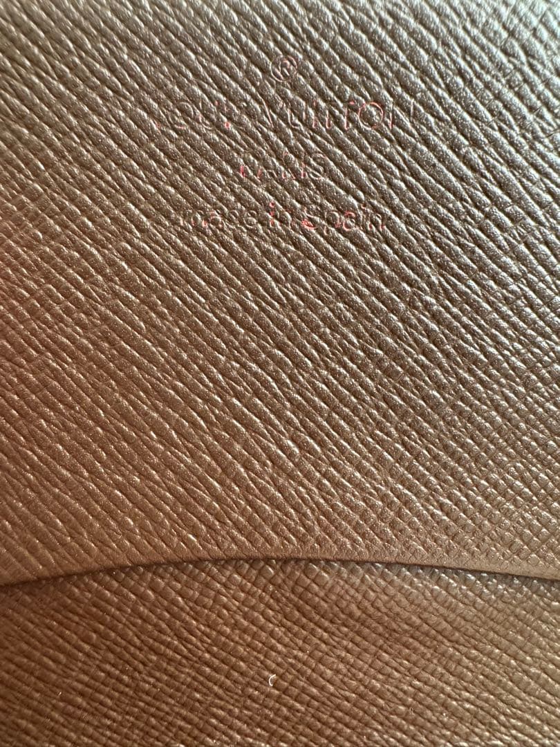 LOUIS VUITTON ダミエ 名刺入れ【美品・箱付き】