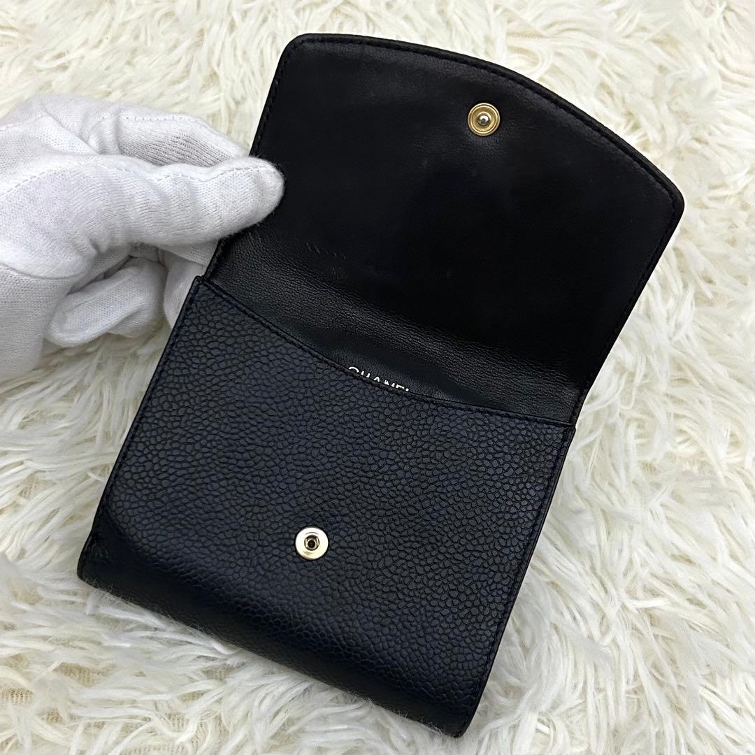 【美品】CHANEL キャビアスキン ココマーク 二つ折り財布 ブラック 箱付き