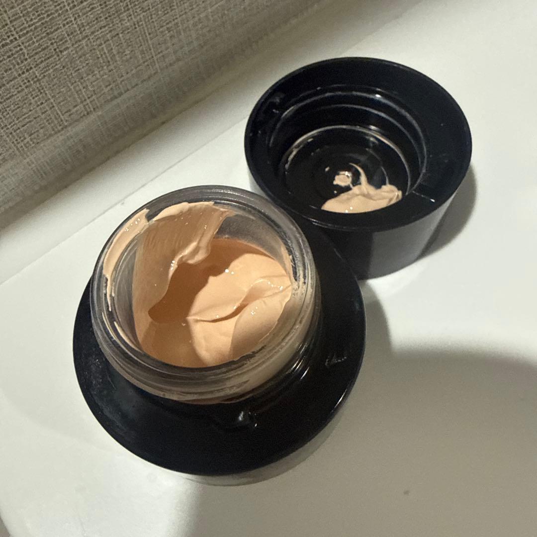 ファンデーション KANEBO Lively Skin Wear II 220 30g