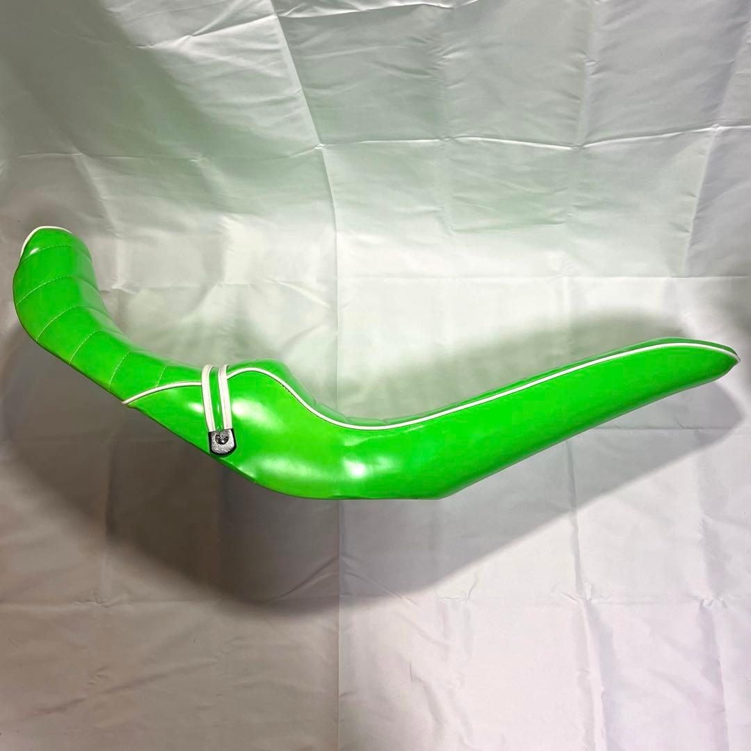 ⭐️美品　ゼファー用　3段シート　グリーン　バイク　三段