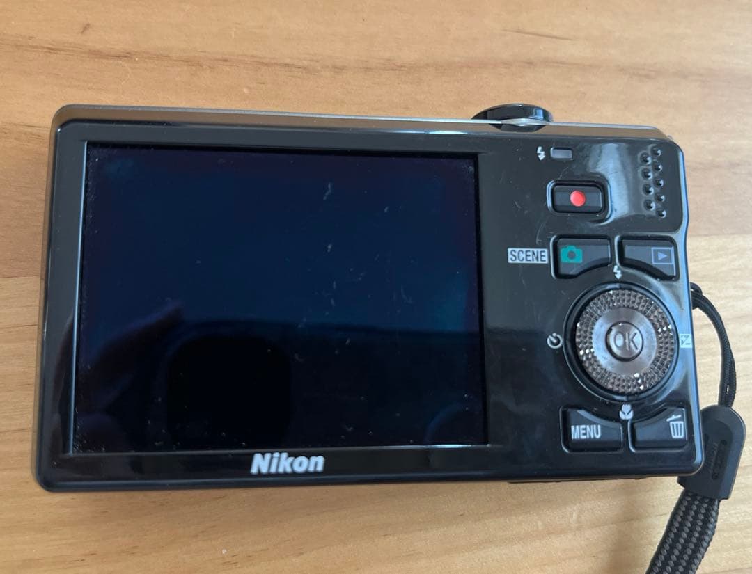 ニコン Nikon COOLPIX S6000 レッド　箱付き