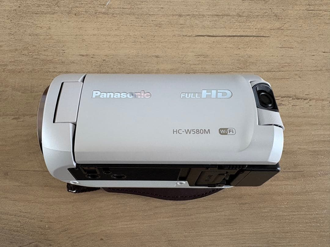 ビデオカメラ Panasonic FULLHD HC-580M