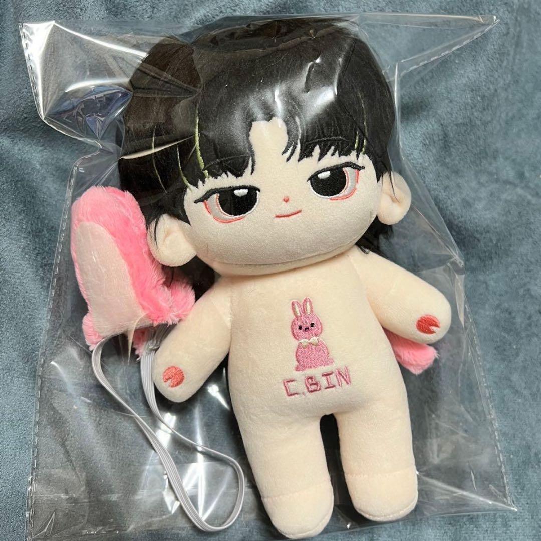 stray kids チャンビン　ぬいぐるみ　20cm 新品　マスター