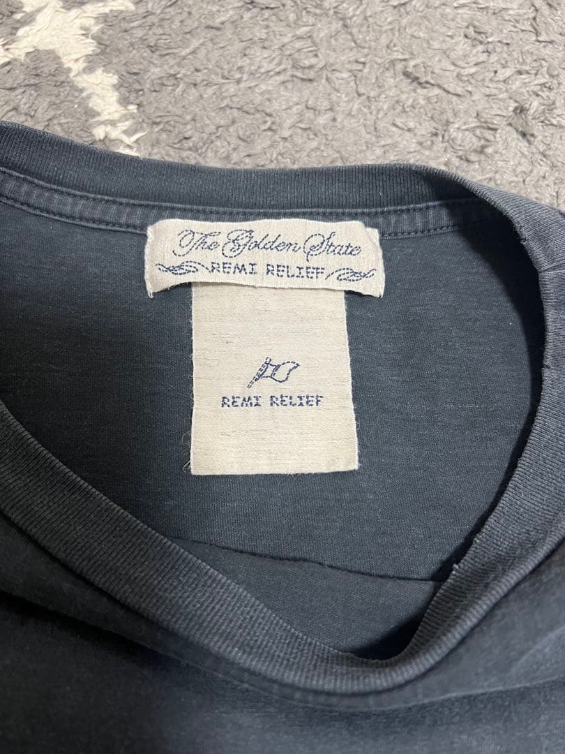 レミレリーフTシャツ
