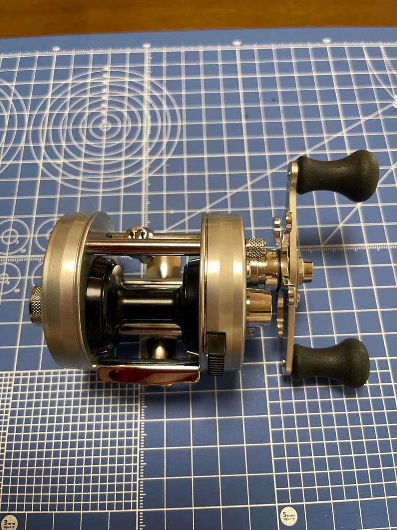 リール Abu2500c IAR