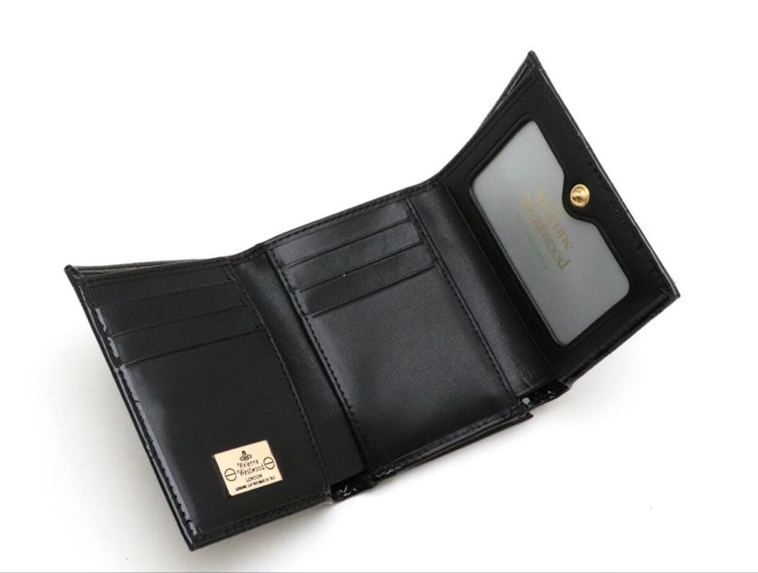Vivienne Westwooヴィヴィアンウエストウッドエナメル三つ折り財布