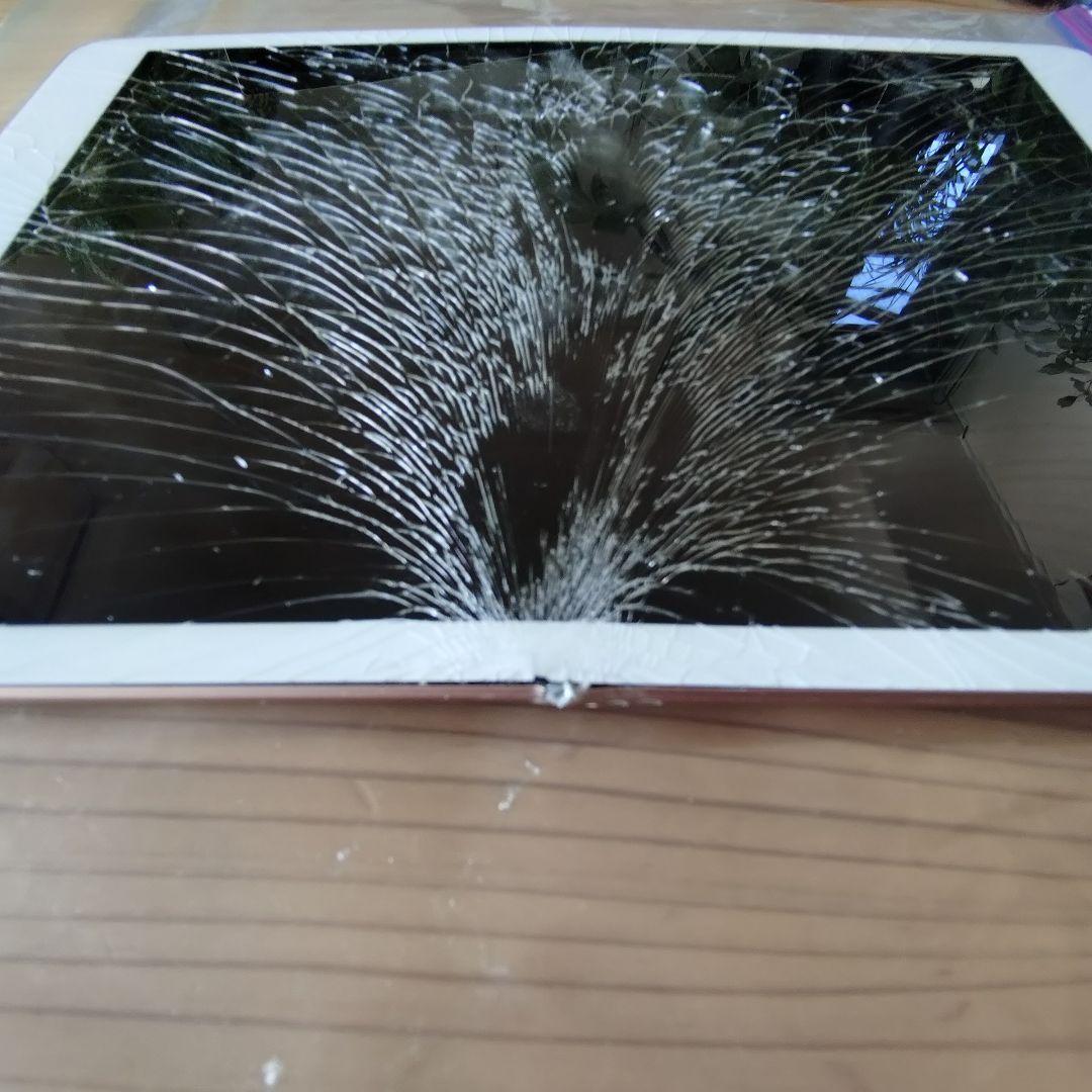 【ジャンク】 iPad 第7世代 A2197 画面割れ