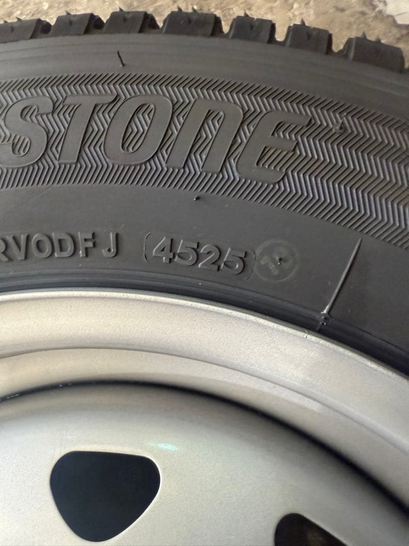 ブリヂストン スタッドレスタイヤ 155/80R14