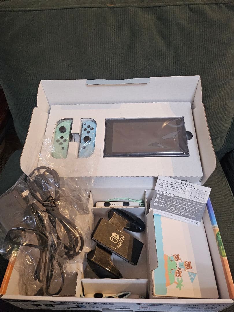 Nintendo Switch あつまれ どうぶつの森 ソフトなし・初期化済