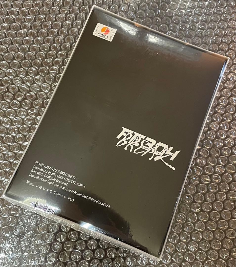 《新品未開封》 NMIXX ソリュン モケモケ Fe3O4 BREAK 限定盤